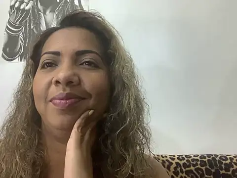 Snapshot of RochyKasdelan chatting on October 29, 2025, 10:31 pm RochyKasdelan online show from October 29, 2025, 10:31 pm