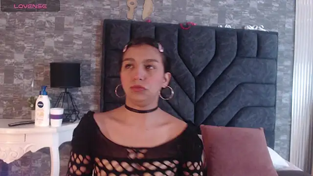 Keila Fg online show from February 24, 2026, 3:40 am