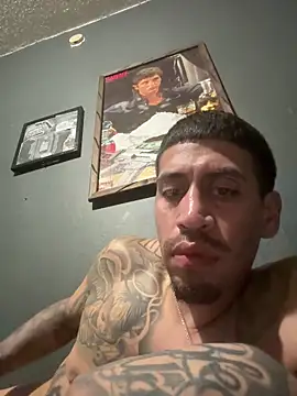 Snapshot of busnfatnutsLildee chatting on February 3, 2026, 6:22 am busnfatnutsLildee online show from February 3, 2026, 6:22 am