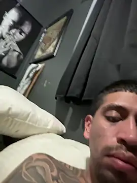 Snapshot of busnfatnutsLildee chatting on February 24, 2026, 3:40 am busnfatnutsLildee online show from February 24, 2026, 3:40 am