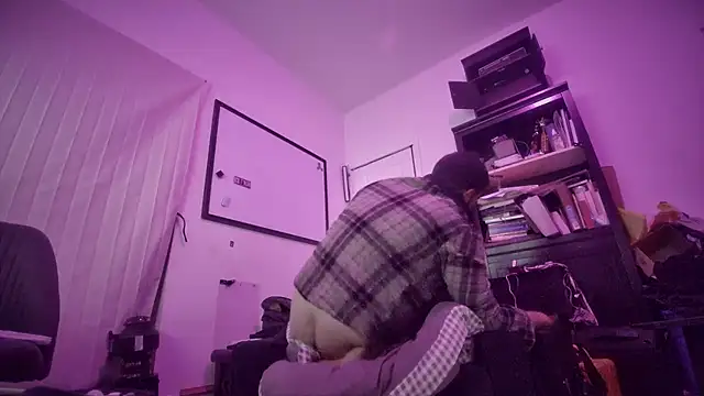 Snapshot of jasoncali305 chatting on January 6, 2026, 8:07 am jasoncali305 online show from January 6, 2026, 8:07 am