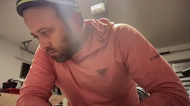 Snapshot of jasoncali305 chatting on February 20, 2026, 6:37 am jasoncali305 online show from February 20, 2026, 6:37 am