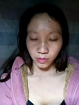 bonnie-00 online show from November 2, 2025, 3:06 pm