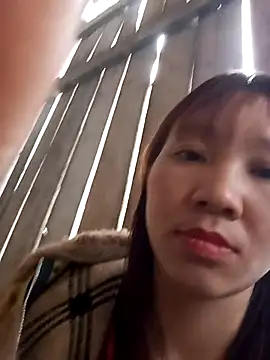 bonnie-00 online show from February 18, 2026, 7:39 am