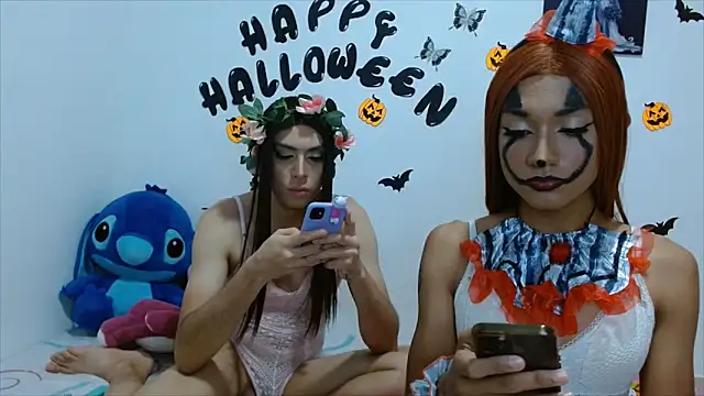 PinkLuna LolaBloom online show from October 30, 2025, 2:32 am