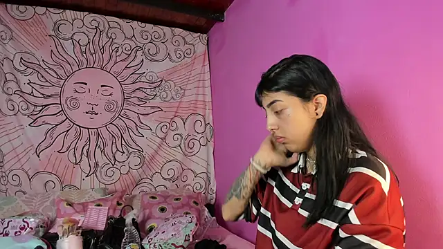 Snapshot of Missmoonstar chatting on September 24, 2025, 6:25 pm Missmoonstar online show from September 24, 2025, 6:25 pm