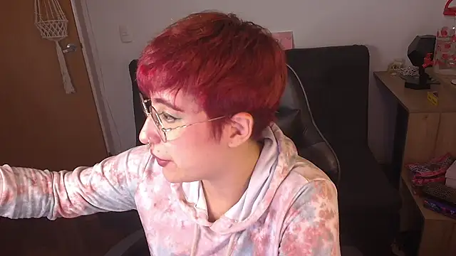 Miacatsito3 online show from November 7, 2025, 1:10 am