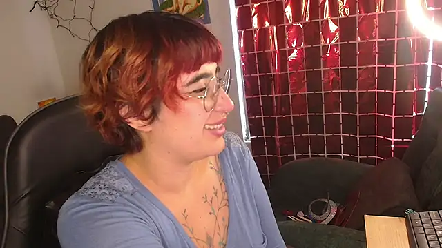 Miacatsito3 online show from February 19, 2026, 10:29 pm