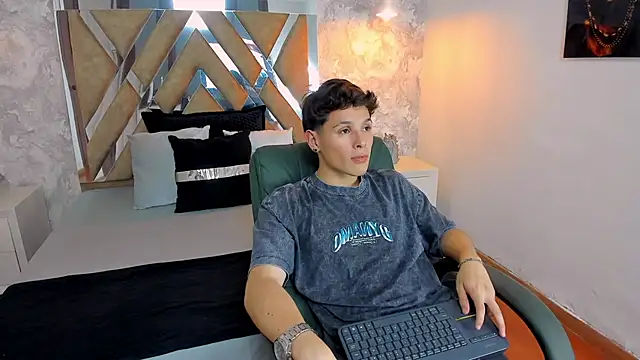 kraven lust online show from November 2, 2025, 3:44 am