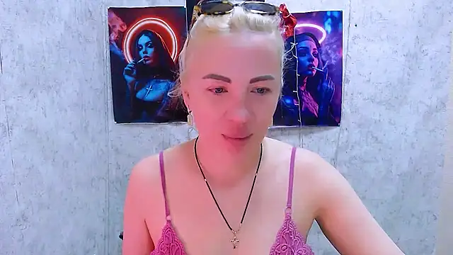 EmmaCat  online show from March 17, 2026, 5:10 am