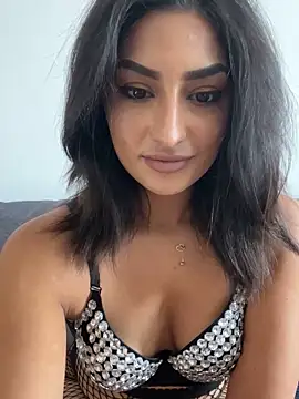 Mia spicyy online show from November 5, 2025, 10:29 am