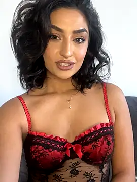 Mia spicyy online show from November 12, 2025, 10:08 am