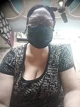 Snapshot of thehotlady chatting on February 18, 2026, 3:15 am thehotlady online show from February 18, 2026, 3:15 am