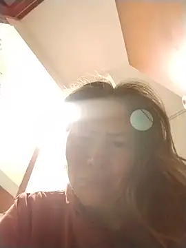 LaraCaliente online show from July 1, 2026, 6:58 am