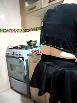 LaraCaliente online show from January 10, 2026, 2:07 am