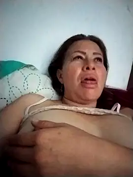 Snapshot of LaraCaliente chatting on February 28, 2026, 11:54 am LaraCaliente online show from February 28, 2026, 11:54 am