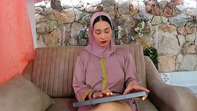 ShanaJamil online show from July 24, 2026, 12:23 pm