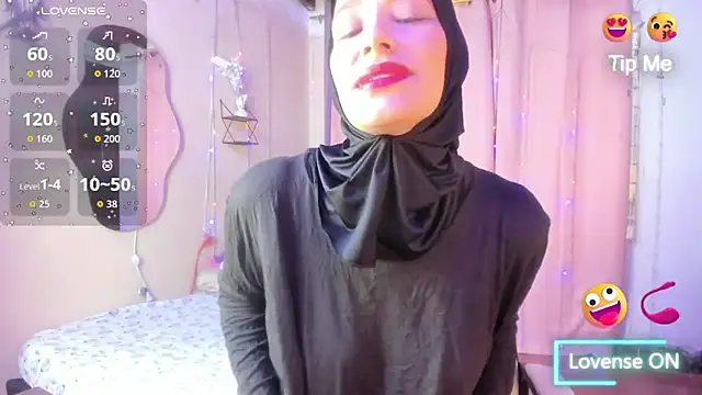 ShanaJamil online show from November 28, 2025, 12:16 pm