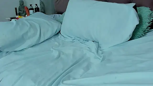 Snapshot of EthanBlackwoodd chatting on December 20, 2025, 9:45 am EthanBlackwoodd online show from December 20, 2025, 9:45 am