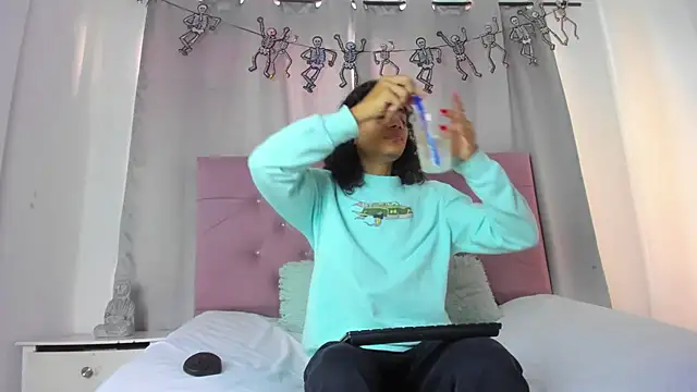 Snapshot of EthanBlackwoodd chatting on November 9, 2025, 8:02 pm EthanBlackwoodd online show from November 9, 2025, 8:02 pm