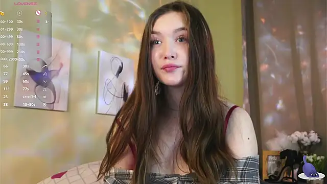 Snapshot of AlinaOrf chatting on February 4, 2026, 5:13 am AlinaOrf online show from February 4, 2026, 5:13 am