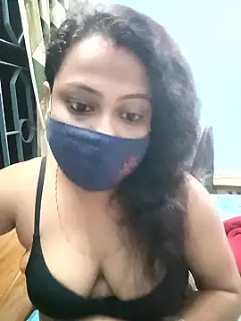 Snapshot of Deliciouskimi chatting on November 3, 2025, 11:47 am Deliciouskimi online show from November 3, 2025, 11:47 am