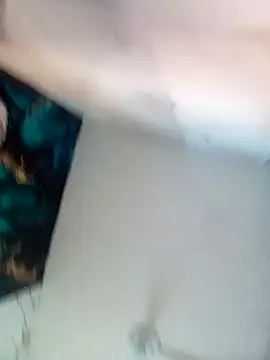 Rosabela04 online show from November 3, 2025, 9:35 am