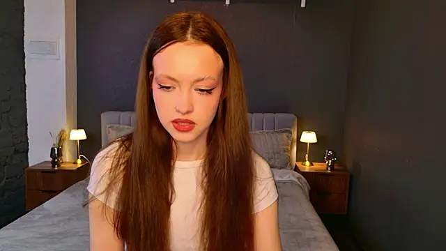 SallyPinkman online show from May 3, 2026, 1:04 pm