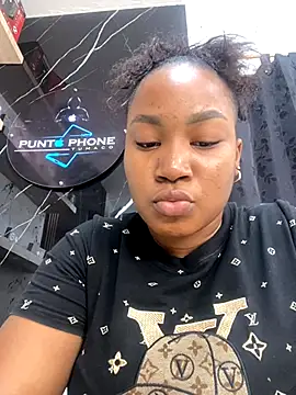 Snapshot of Karol_sexy23 chatting on October 20, 2025, 2:17 pm Karol sexy23 online show from October 20, 2025, 2:17 pm