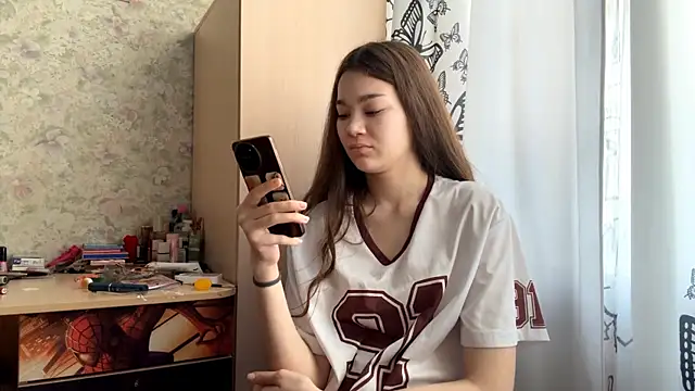 Cuteviola online show from March 23, 2026, 12:55 am