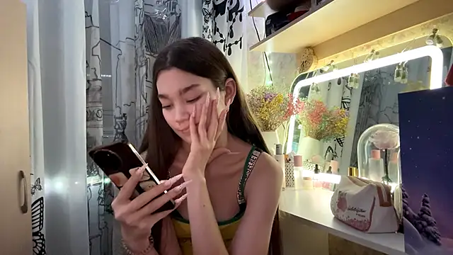 Snapshot of Cuteviola chatting on December 1, 2025, 9:32 am Cuteviola online show from December 1, 2025, 9:32 am