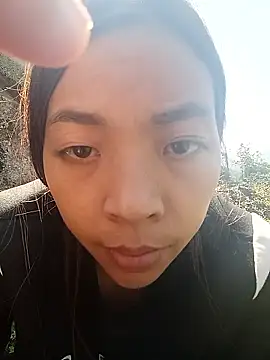 -Miu-98 online show from November 24, 2025, 4:56 am