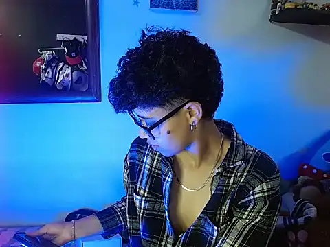 Jade Rayden online show from February 2, 2026, 9:03 pm