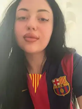 SexyNixy online show from March 18, 2026, 1:24 pm