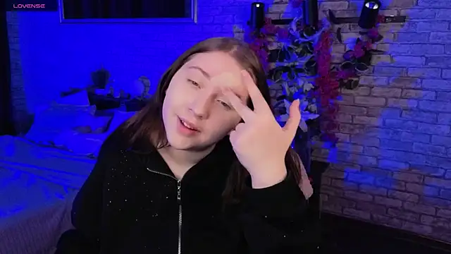 Selena Muse online show from November 27, 2025, 5:30 am