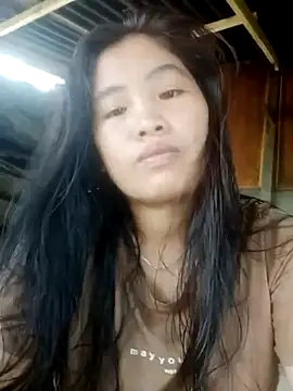 Luyen004 online show from October 4, 2025, 4:25 am