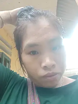 Luyen004 online show from September 26, 2025, 12:28 am