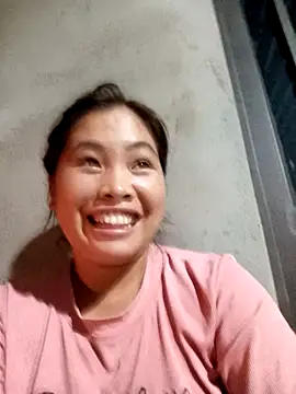 Luyen004 online show from April 17, 2026, 11:57 am