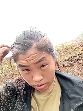 Luyen004 online show from March 24, 2026, 2:33 am