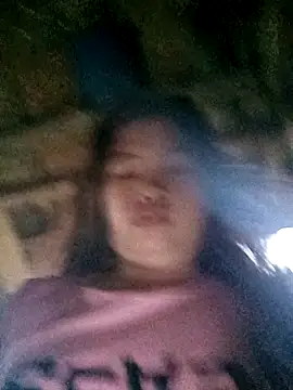 Luyen004 online show from February 25, 2026, 12:00 am