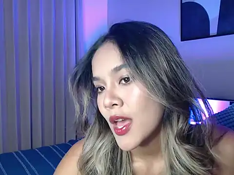 Snapshot of lilypeachxx chatting on June 24, 2026, 11:24 pm lilypeachxx online show from June 24, 2026, 11:24 pm