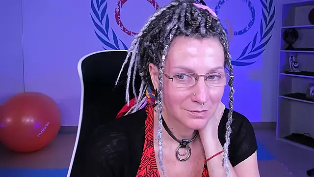 UmaSpace online show from September 30, 2025, 1:06 pm