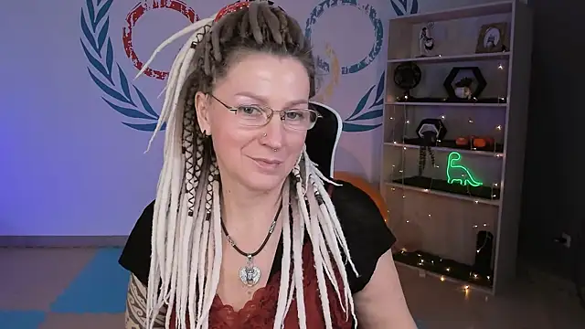 UmaSpace online show from December 21, 2025, 5:09 am