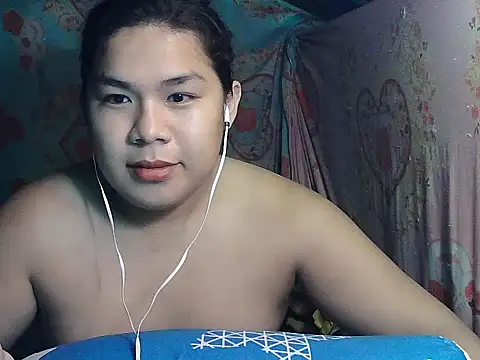 Huntrix2025 online show from June 3, 2026, 12:39 pm
