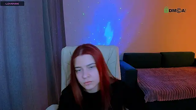 Snapshot of red__dizzy chatting on January 18, 2026, 6:00 pm red dizzy online show from January 18, 2026, 6:00 pm