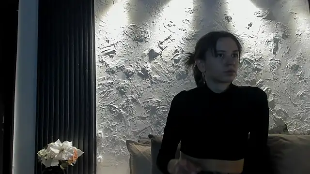 joselin rouse online show from March 27, 2026, 12:39 pm