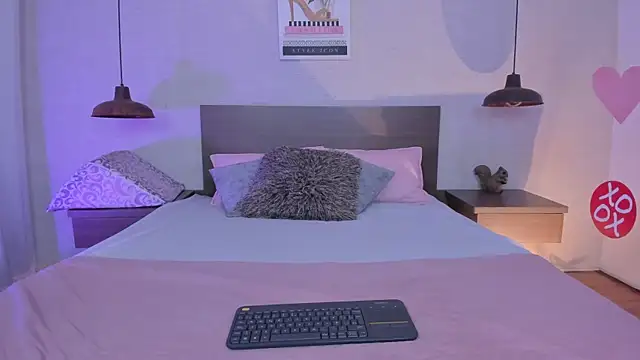 cloehill  online show from March 3, 2026, 11:50 am