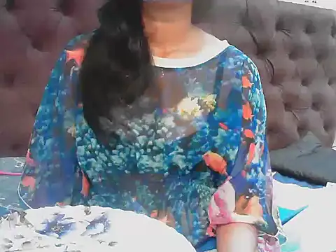 Snapshot of short_girl_ chatting on October 15, 2025, 4:26 pm short girl  online show from October 15, 2025, 4:26 pm