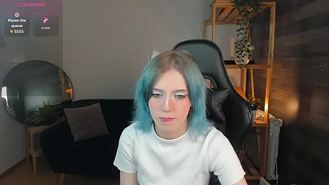 MorgyAsuna  online show from September 20, 2025, 1:27 pm