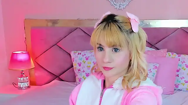 ChloeLaurentt online show from February 1, 2026, 4:11 am